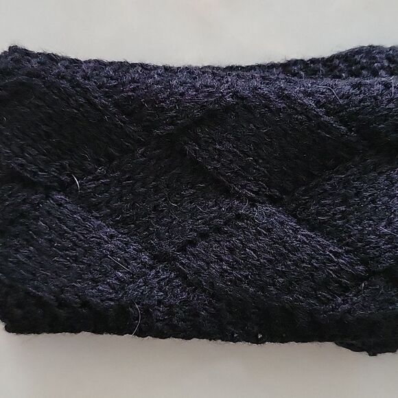 NWT Knit headband ear warmer with velour lining - Picture 2 of 4